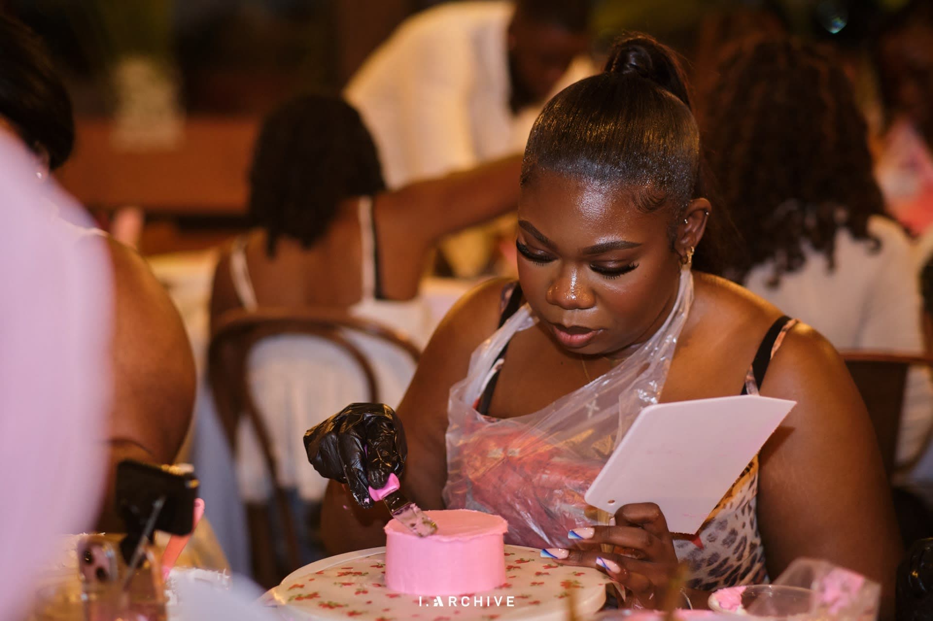 Frost & Sip - The Cake Decorating Experience main