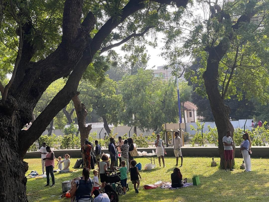 Sunday potluck in the park: our multilingual gathering view 4
