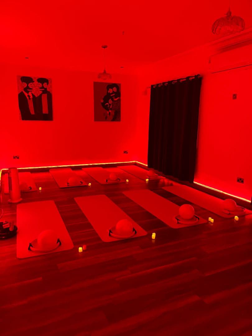 Hot Yoga 🔥 view 3